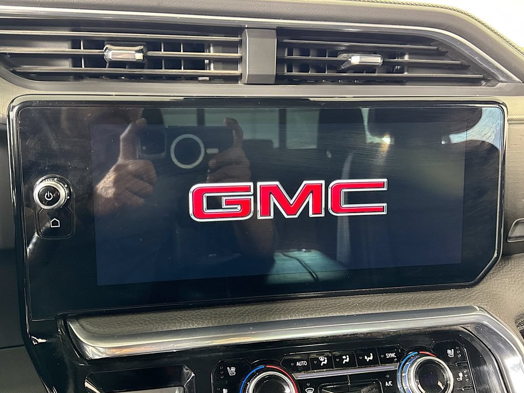 Used 2024 GMC Sierra 1500 Denali w/ Technology Package AWD/4WD image 38