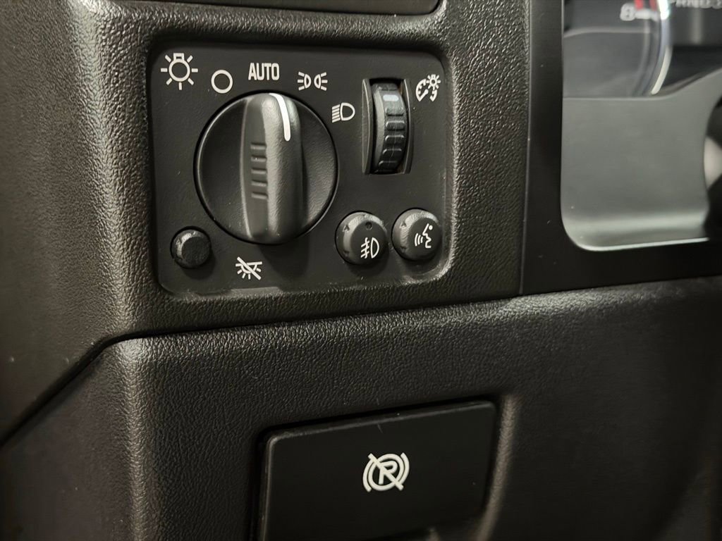 Used 2012 Chevrolet Colorado LT image 30