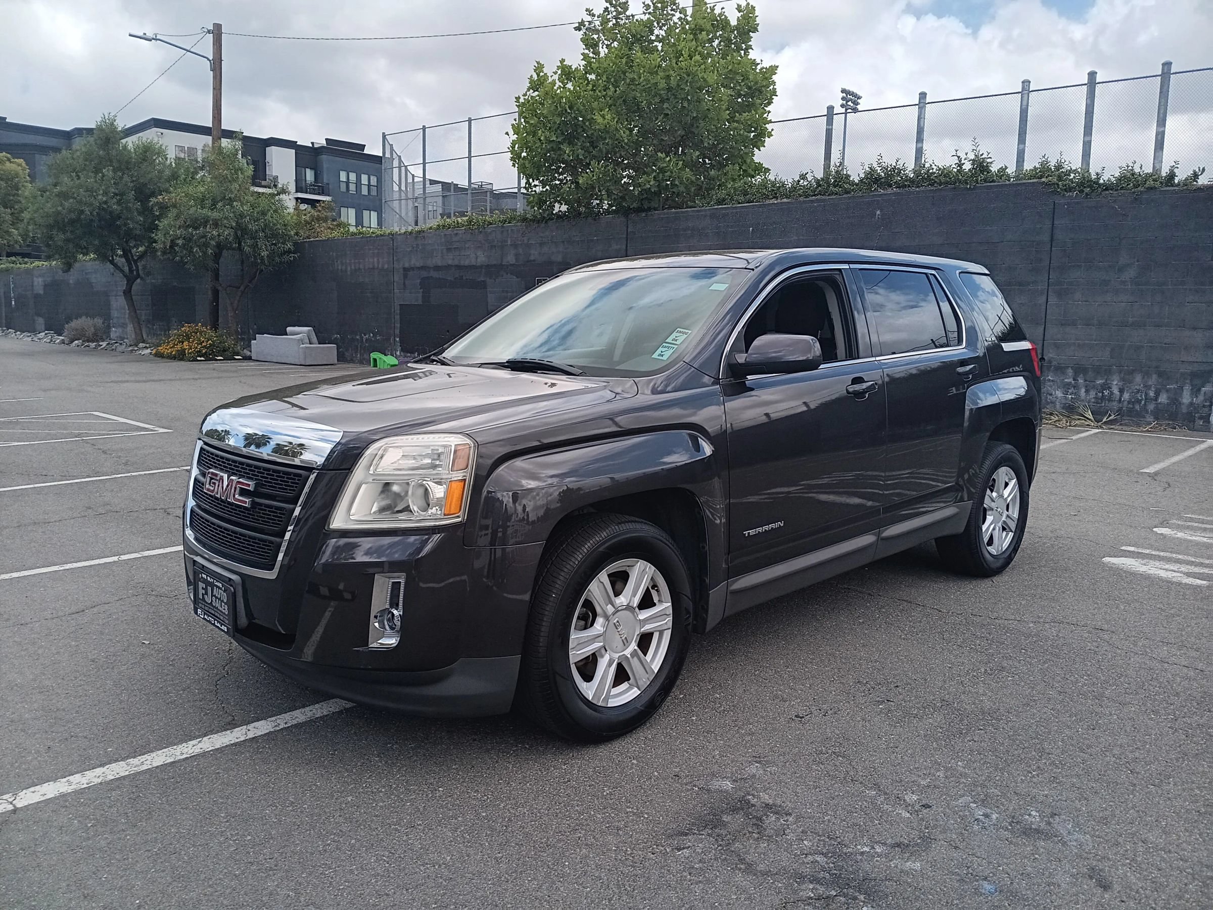 Used 2015 GMC Terrain SLE FWD image 3
