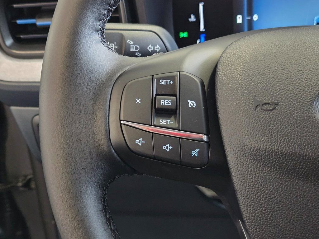 New 2025 Ford Maverick XLT w/ XLT Luxury Package FWD image 13