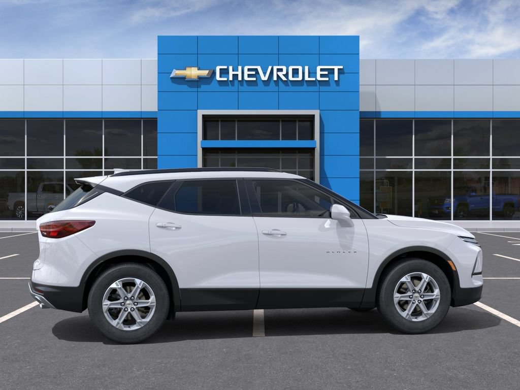 New 2026 Chevrolet Blazer LT w/ Convenience Package FWD image 5