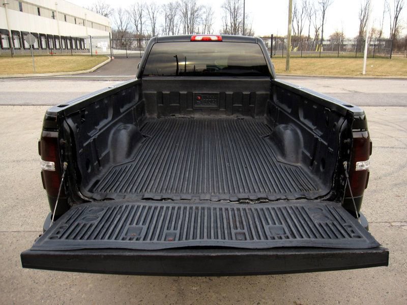 Used 2015 GMC Sierra 2500 SLT w/ Driver Alert Package image 16