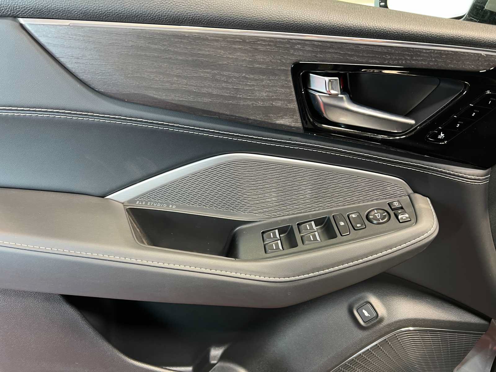 New 2023 Acura MDX w/ Advance Package AWD/4WD image 17