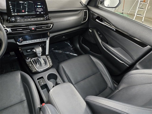 Used 2023 Kia Seltos SX image 18