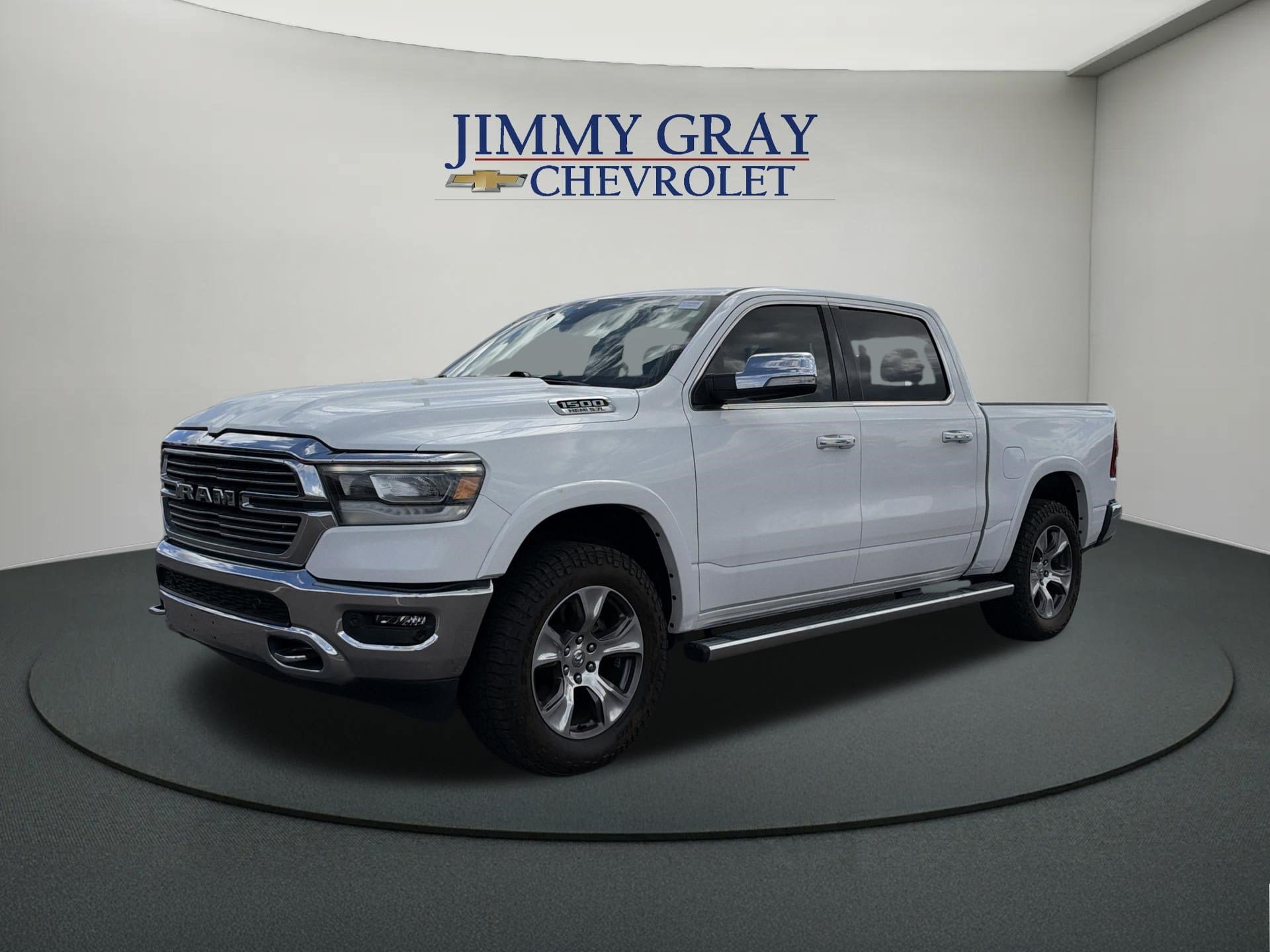Used 2020 RAM 1500 Laramie AWD/4WD image 1