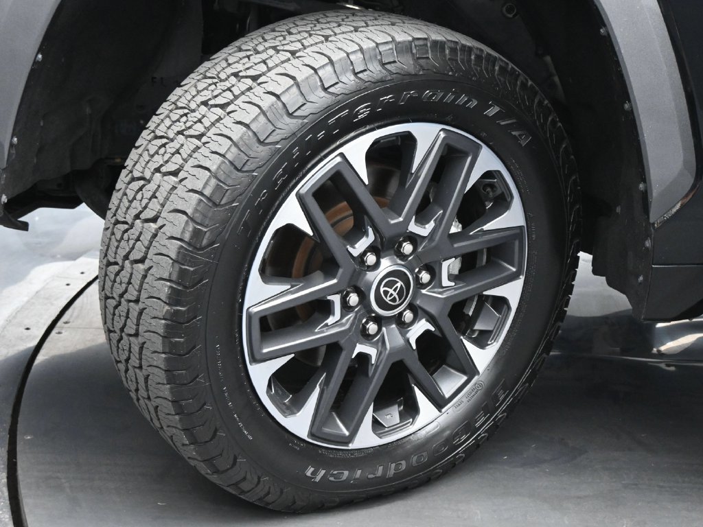 Used 2024 Toyota Tundra Limited w/ Power Package AWD/4WD image 24