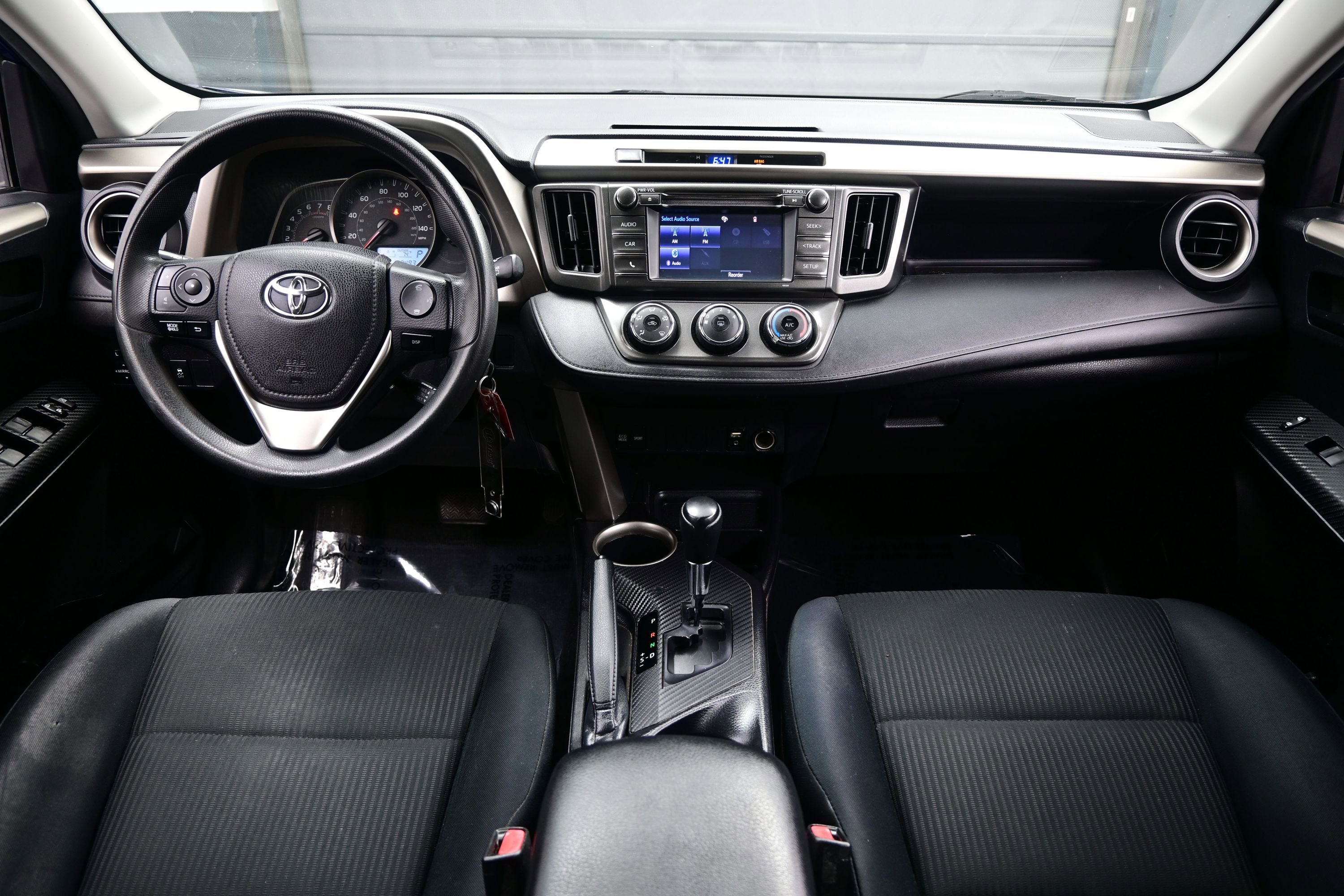Used 2015 Toyota RAV4 LE AWD/4WD image 15