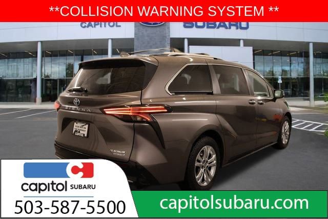 Used 2023 Toyota Sienna Platinum image 3