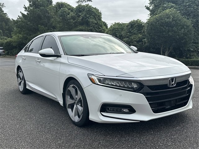 Used 2020 Honda Accord Touring image 3
