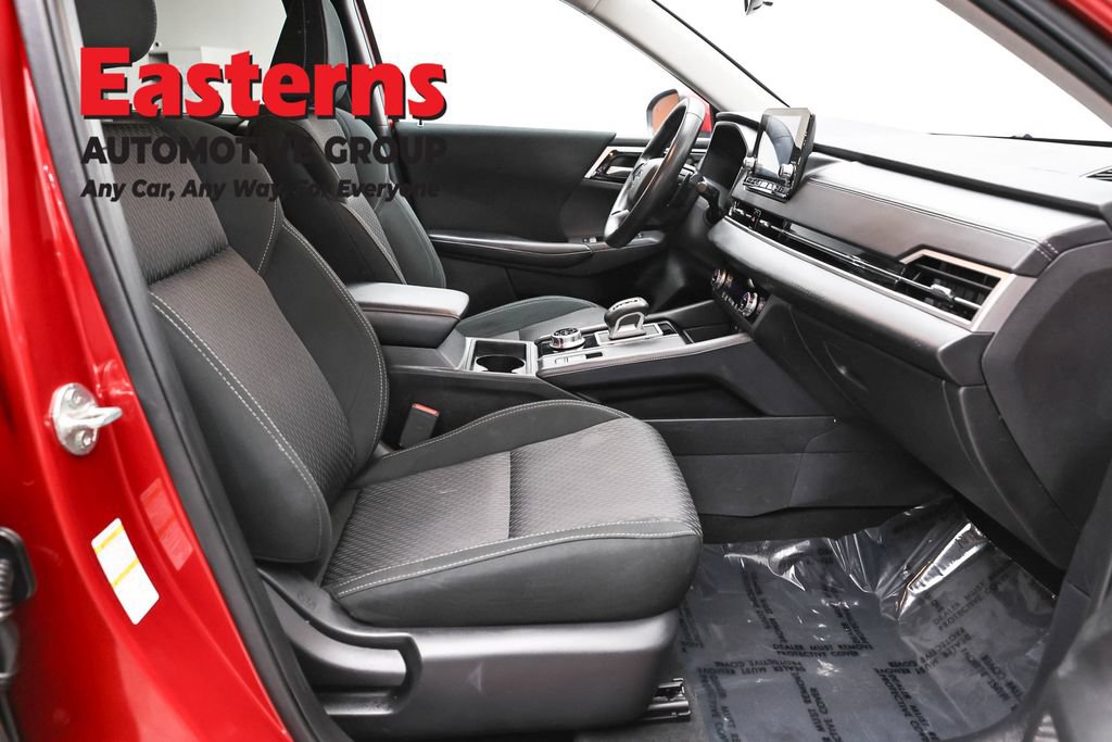 Used 2024 Mitsubishi Outlander ES AWD/4WD image 23