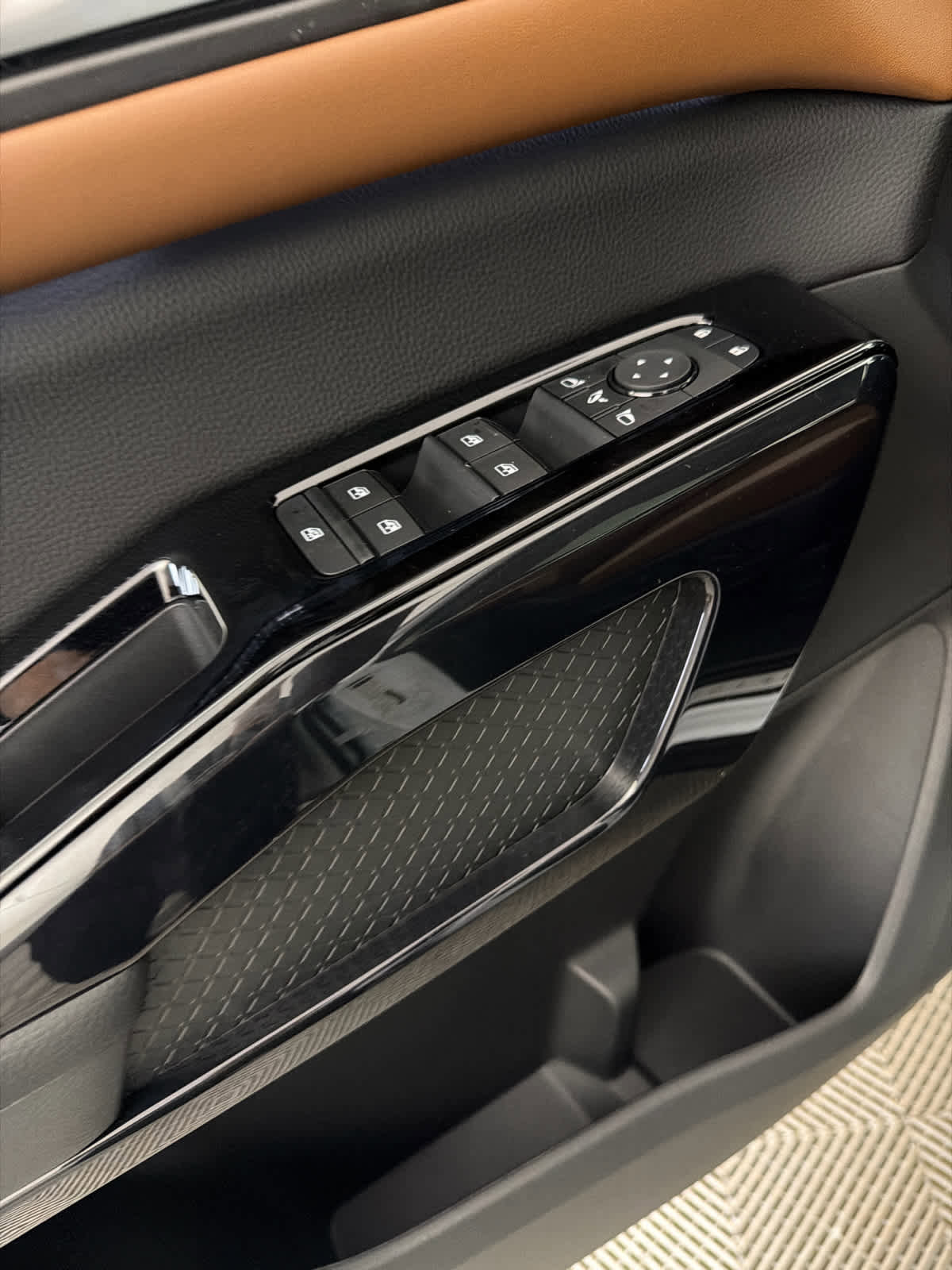 New 2026 Nissan Pathfinder Platinum w/ Cargo Package image 24