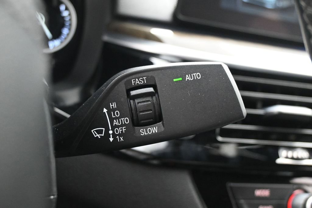 Used 2018 BMW 530e image 22