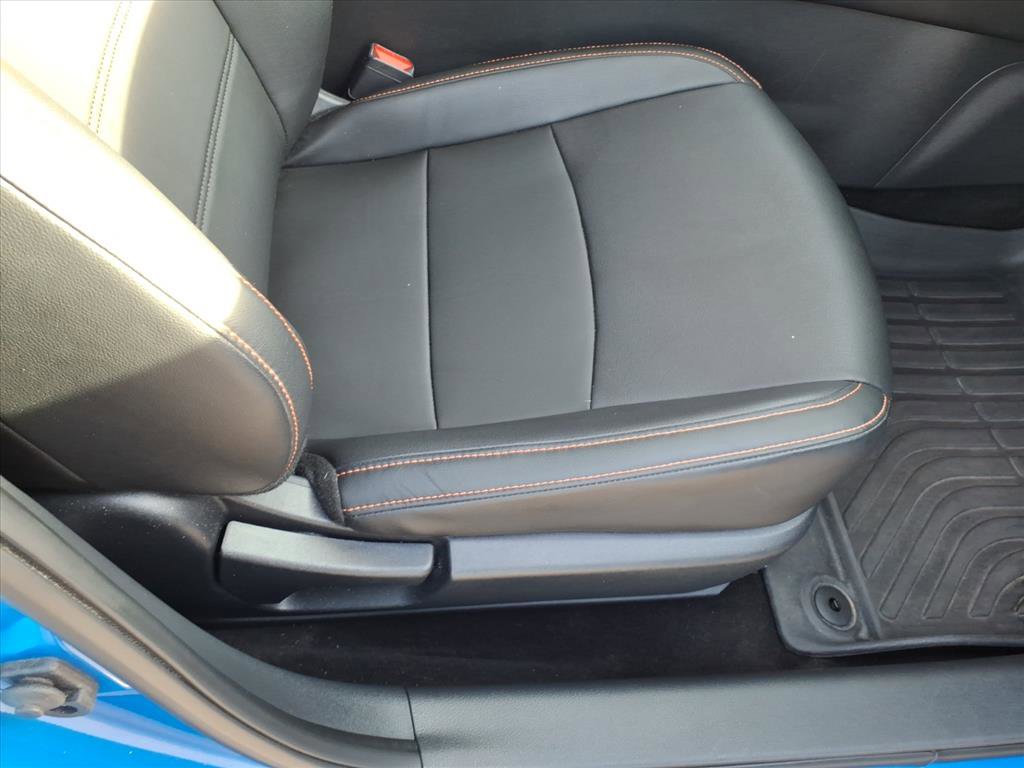 Used 2023 Nissan Sentra SR w/ SR Premium Package FWD image 17