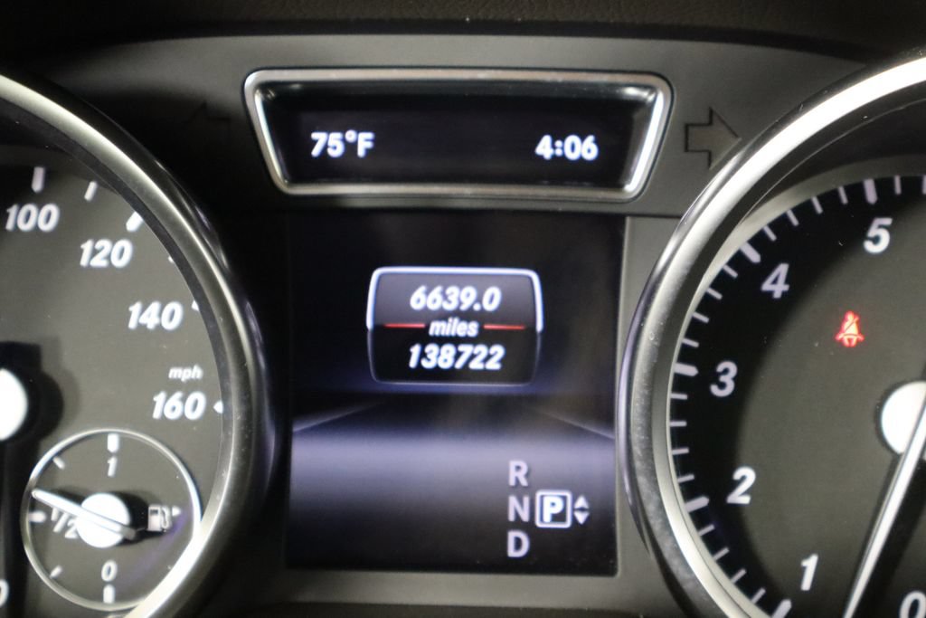 Used 2014 Mercedes-Benz GL 450 4MATIC image 33