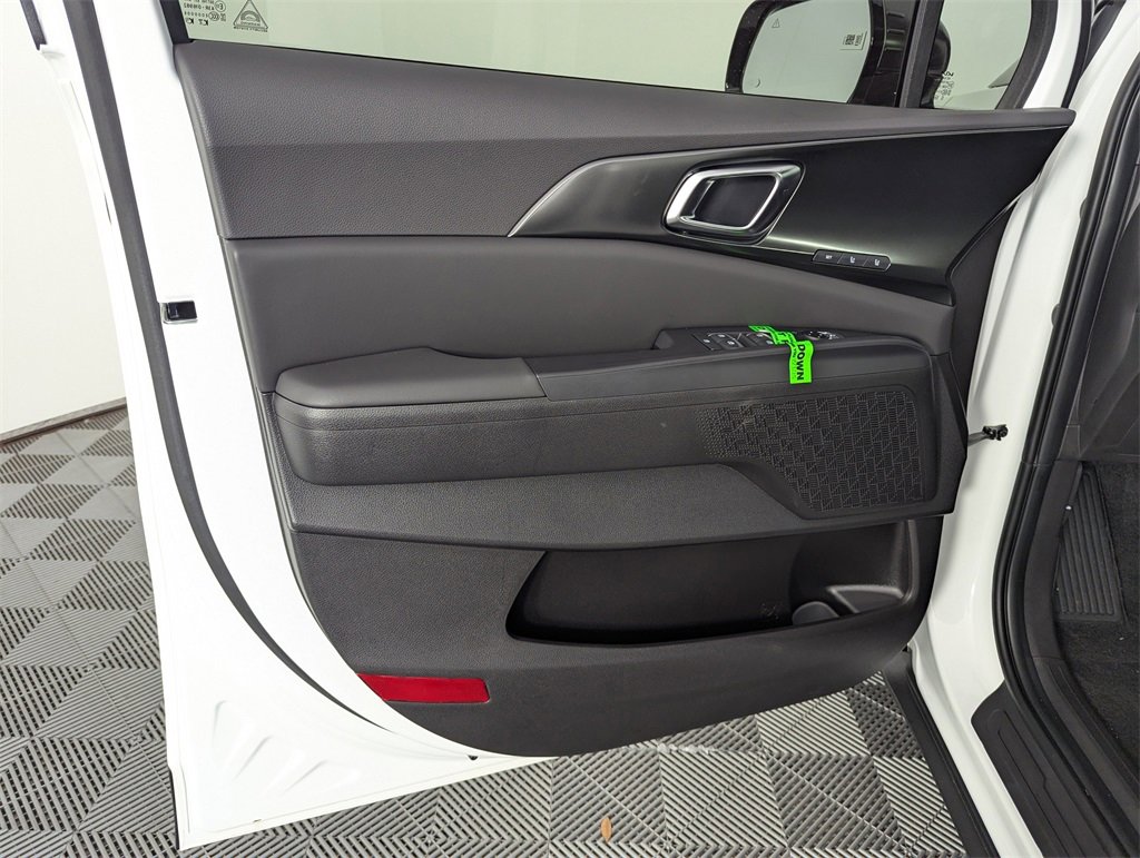 New 2026 Kia Carnival SX image 17