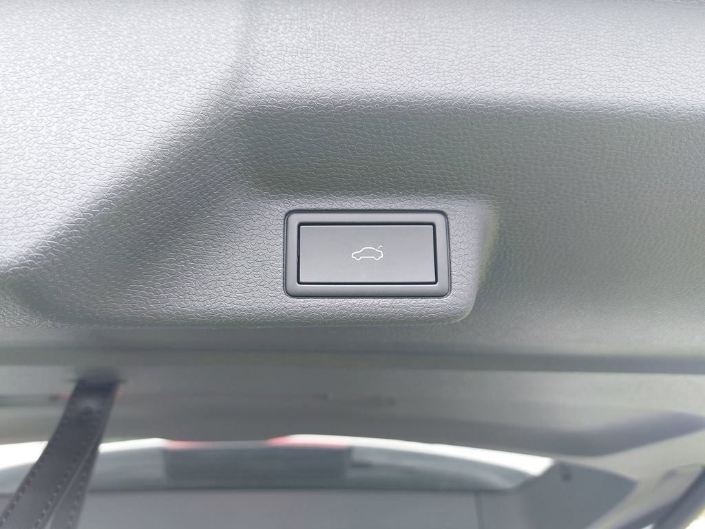 New 2025 Volkswagen ID. Buzz 1st Edition image 22