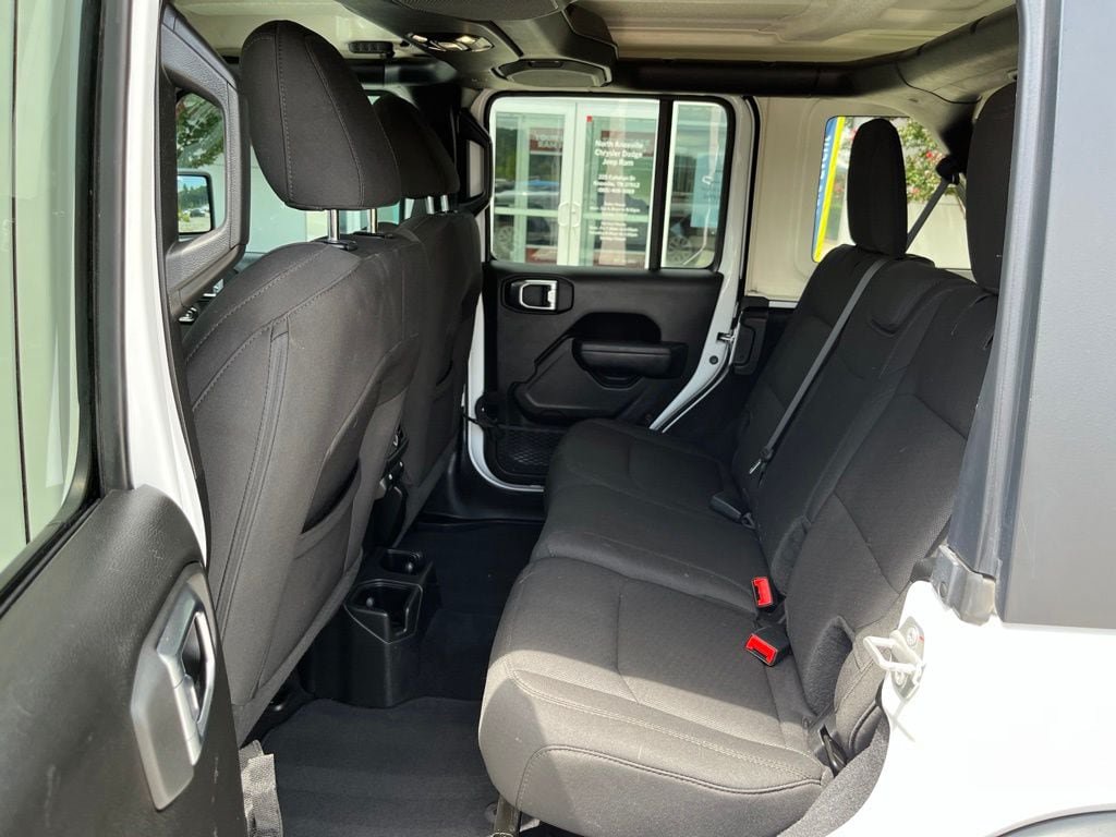 Used 2023 Jeep Wrangler Unlimited Sport AWD/4WD image 14
