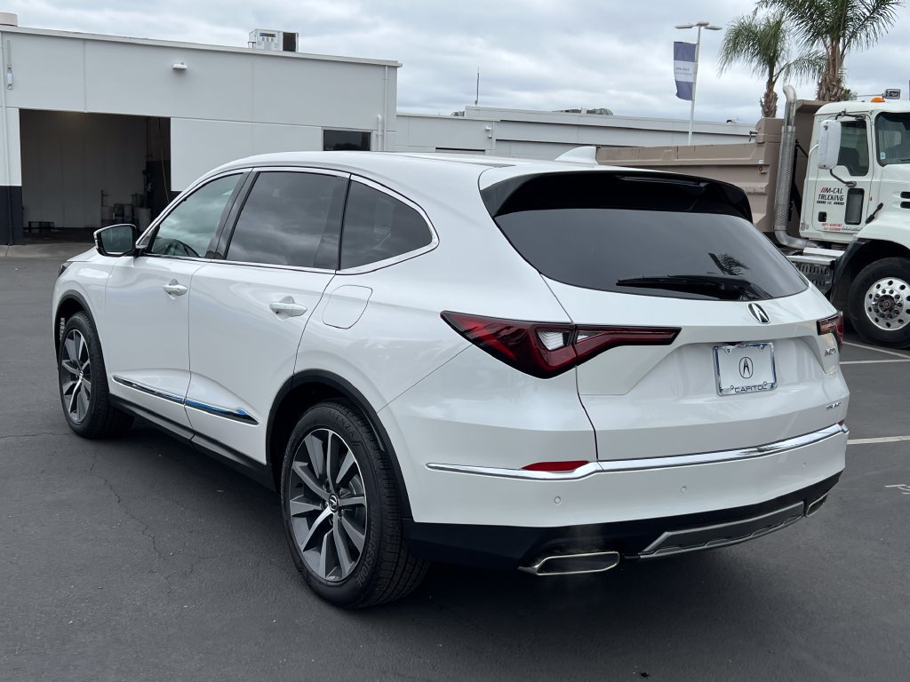 Certified 2026 Acura MDX w/ Technology Package AWD/4WD image 9