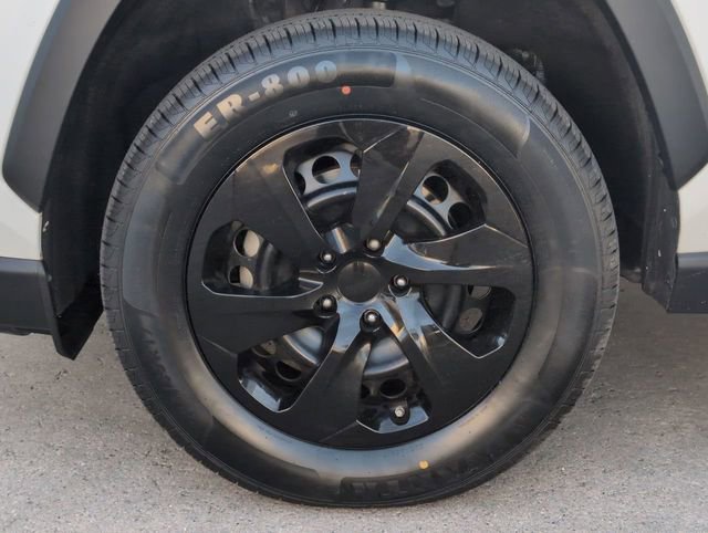 Used 2022 Toyota RAV4 LE AWD/4WD image 30