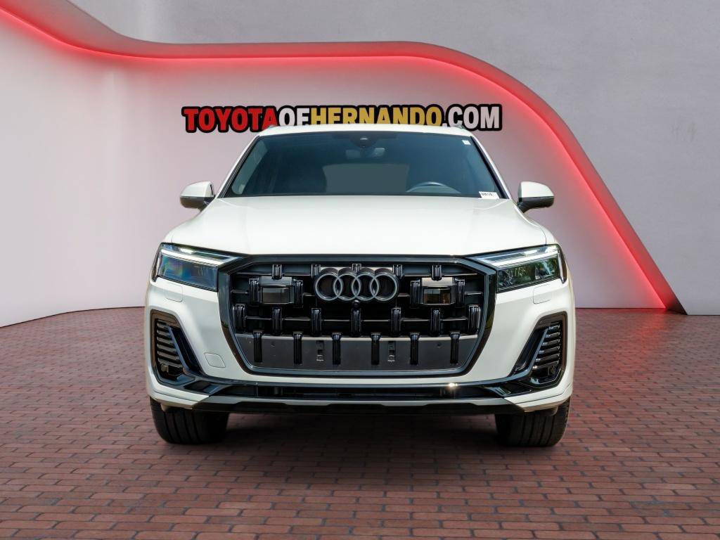 Used 2025 Audi Q7 2.0T Premium Plus w/ Premium Plus Package AWD/4WD image 2