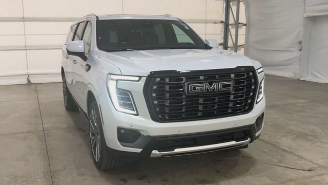 New 2026 GMC Yukon XL Denali Ultimate AWD/4WD image 3