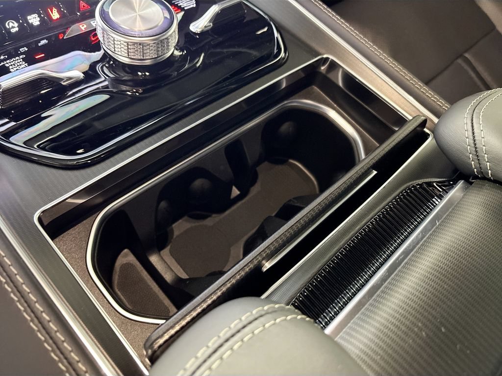 New 2026 Jeep Grand Wagoneer Summit AWD/4WD image 15