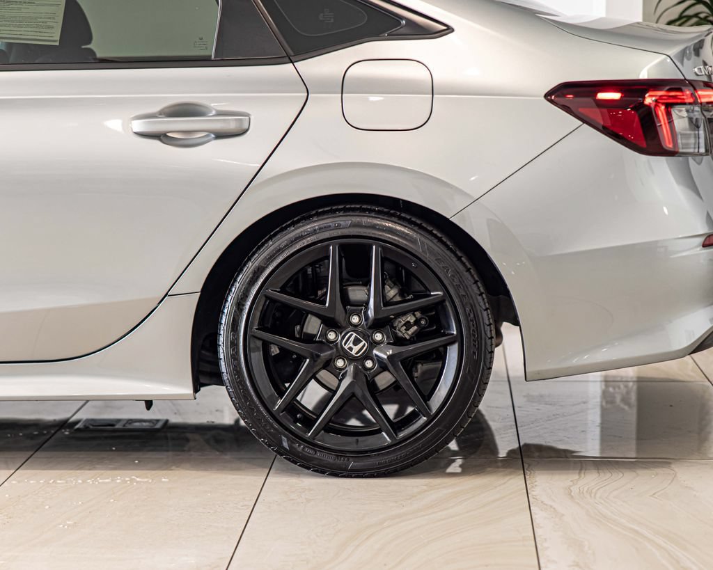 Used 2025 Honda Civic Sport image 7