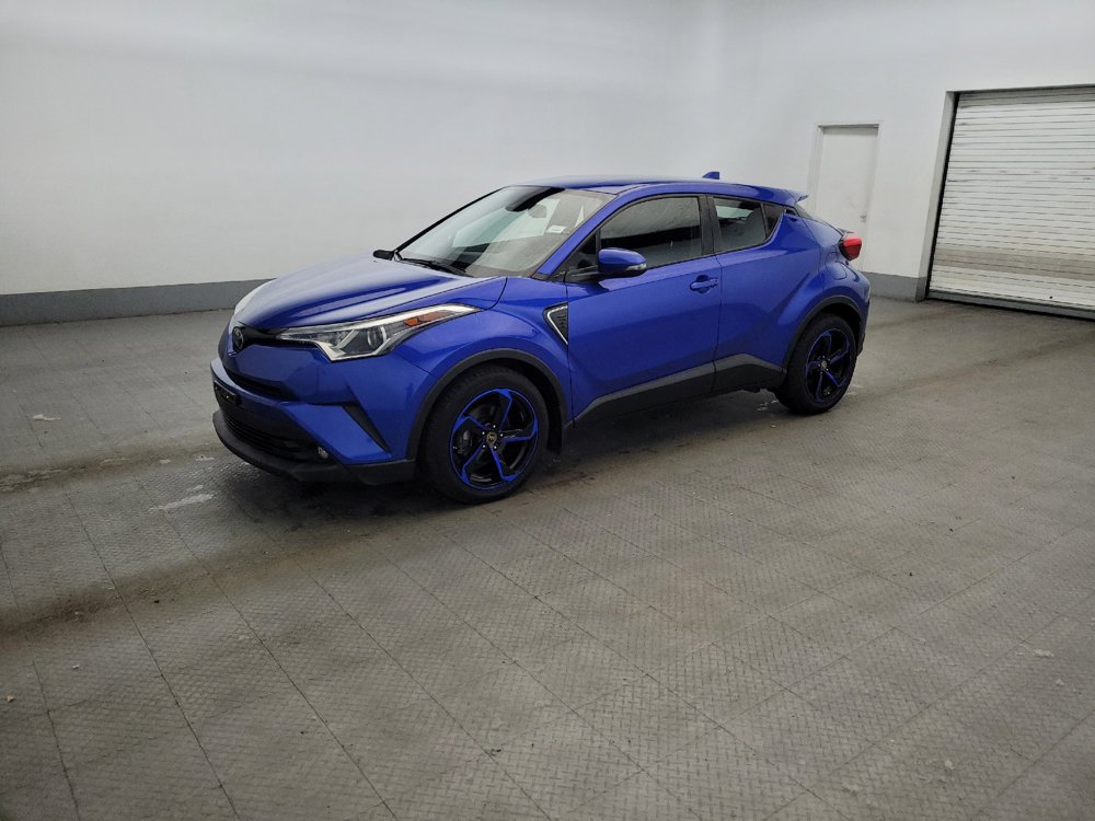 Used 2019 Toyota C-HR LE FWD image 2
