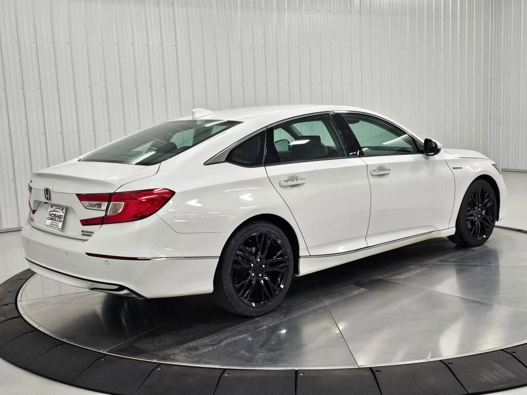 Certified 2021 Honda Accord Touring image 5