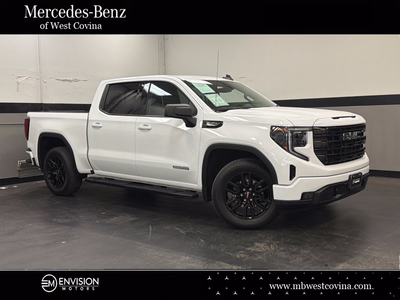 Used 2025 GMC Sierra 1500 Elevation w/ Preferred Package RWD image 1