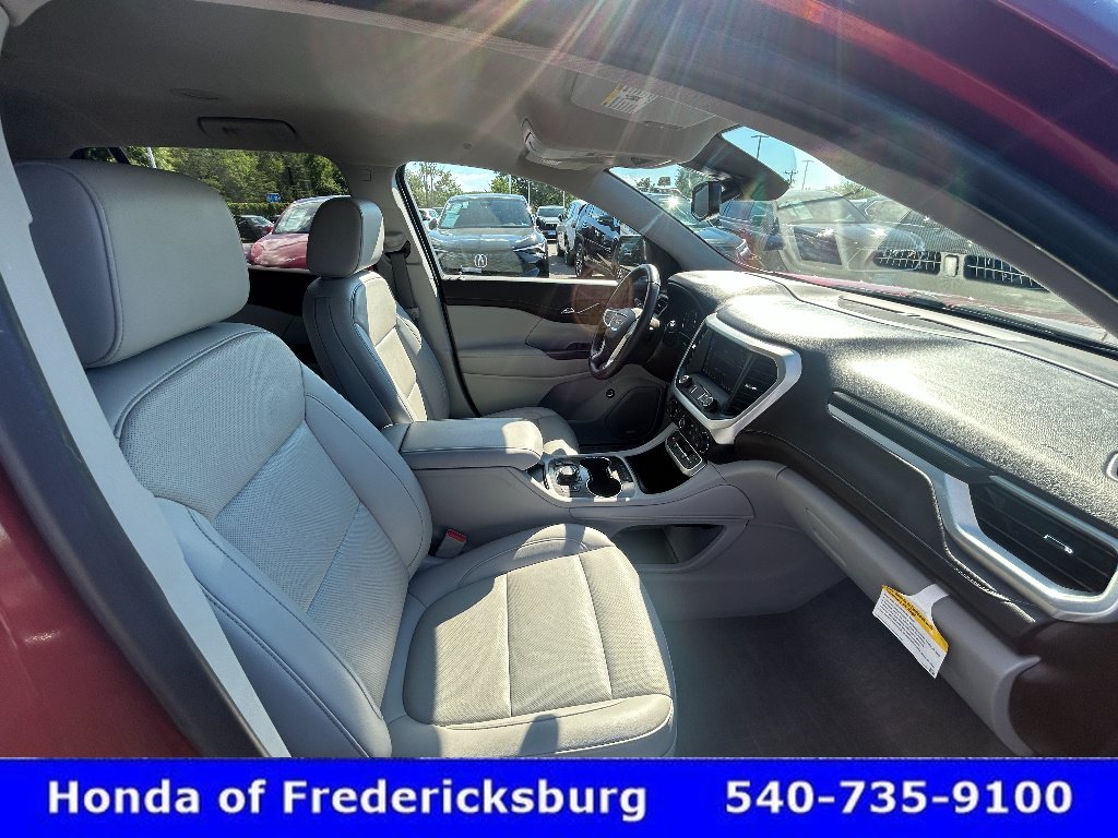 Used 2022 GMC Acadia SLT w/ Technology Package AWD/4WD image 34