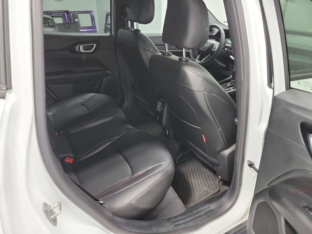 Used 2026 Jeep Compass Trailhawk AWD/4WD image 19