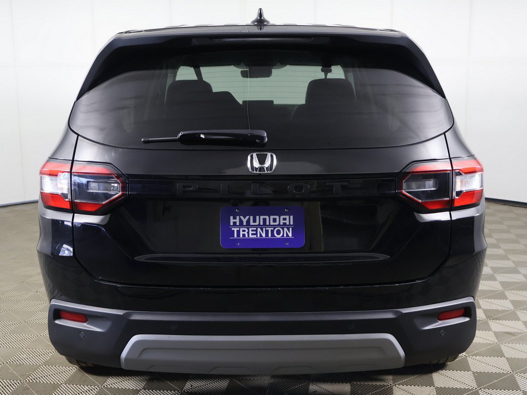 Used 2025 Honda Pilot EX-L image 12
