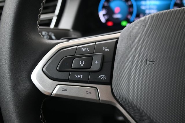 New 2026 Volkswagen Atlas Cross Sport SE AWD/4WD image 26
