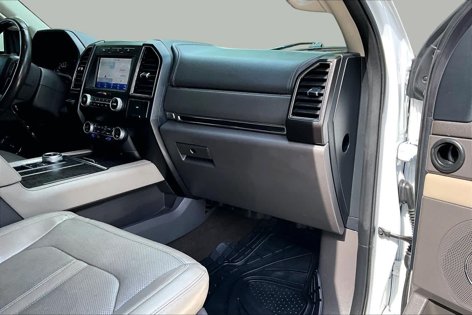 Used 2021 Ford Expedition Limited RWD image 19