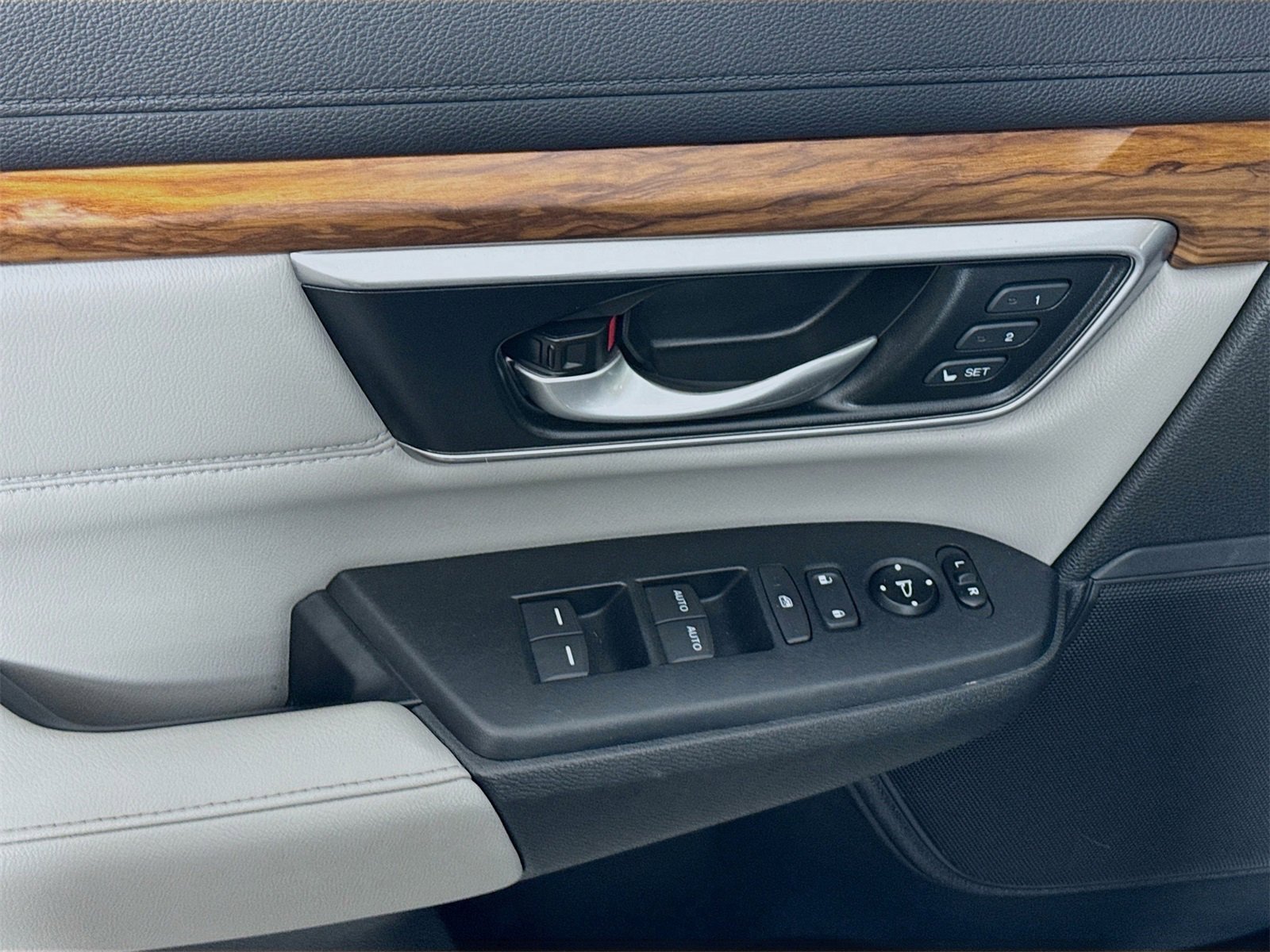 Used 2019 Honda CR-V EX-L image 15