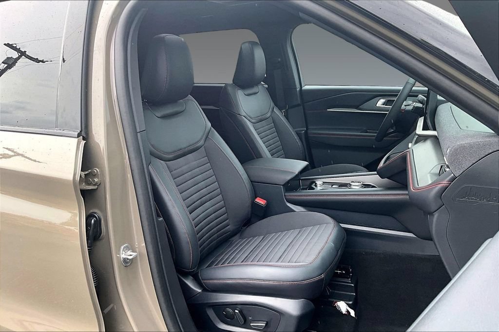 New 2026 Ford Explorer ST-Line w/ ST-Line Street Pack AWD/4WD image 30