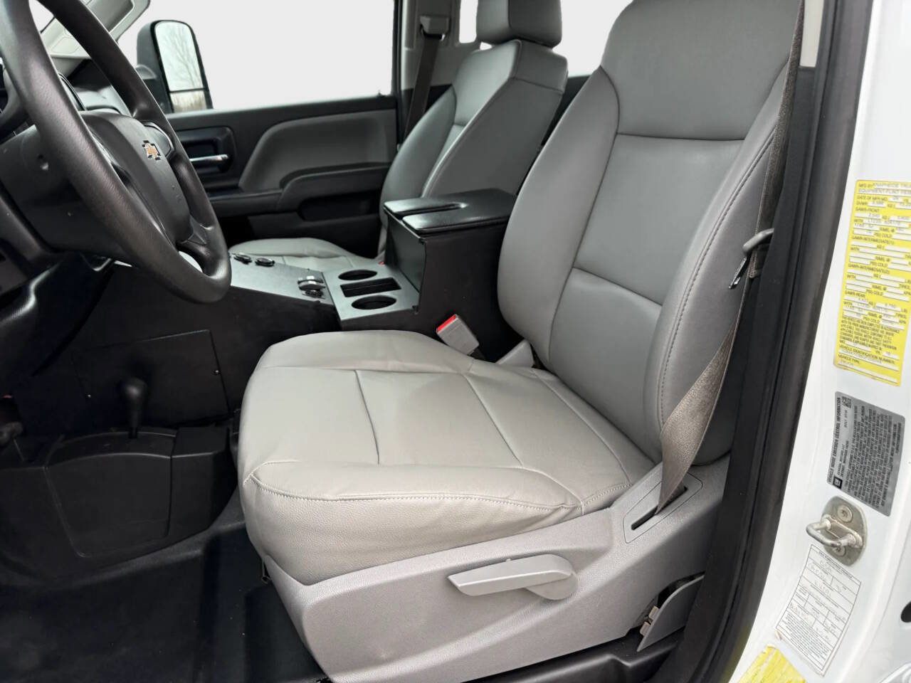 Used 2016 Chevrolet Silverado 3500 W/T AWD/4WD image 7