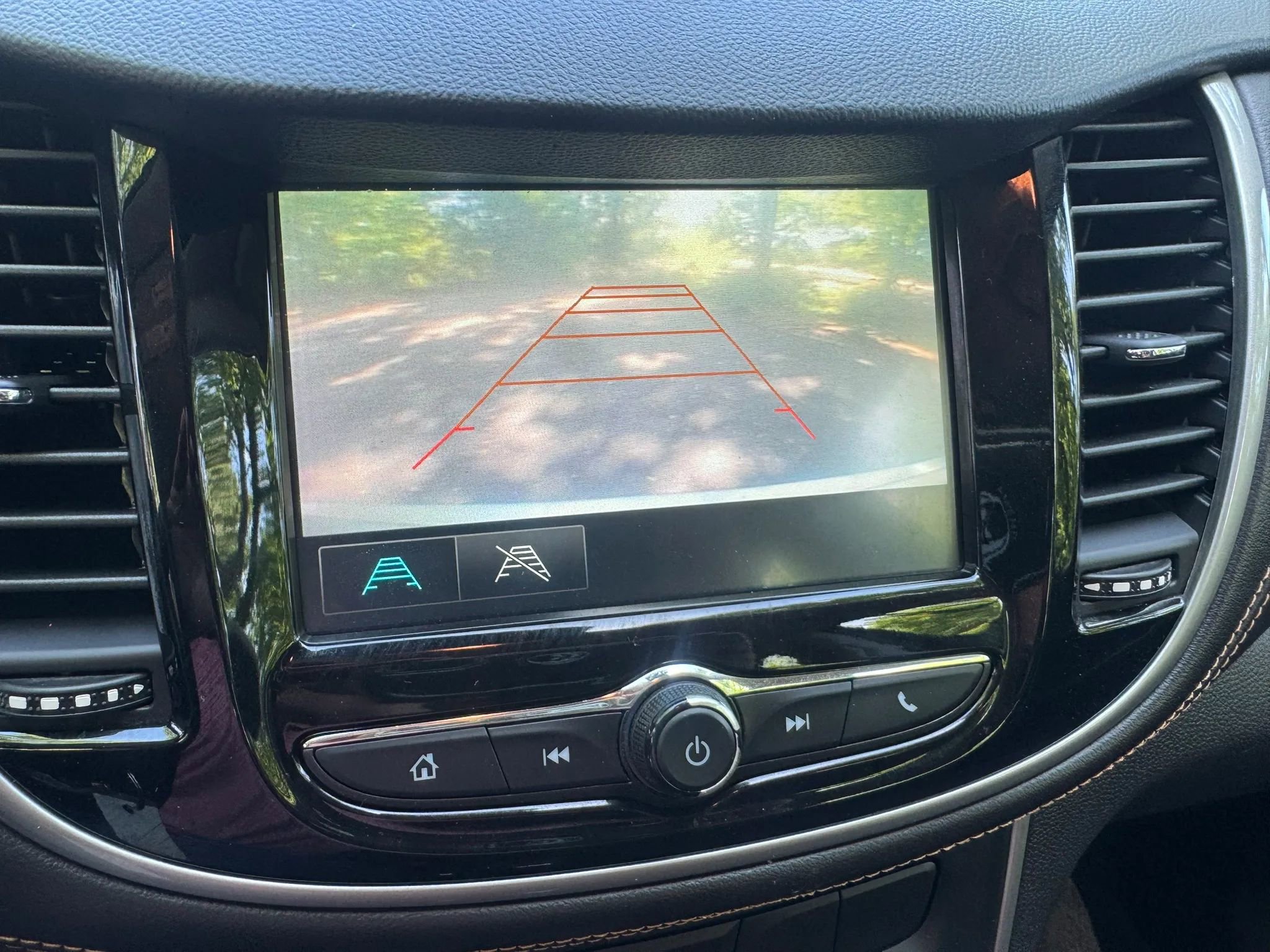 Used 2017 Chevrolet Trax LS image 18