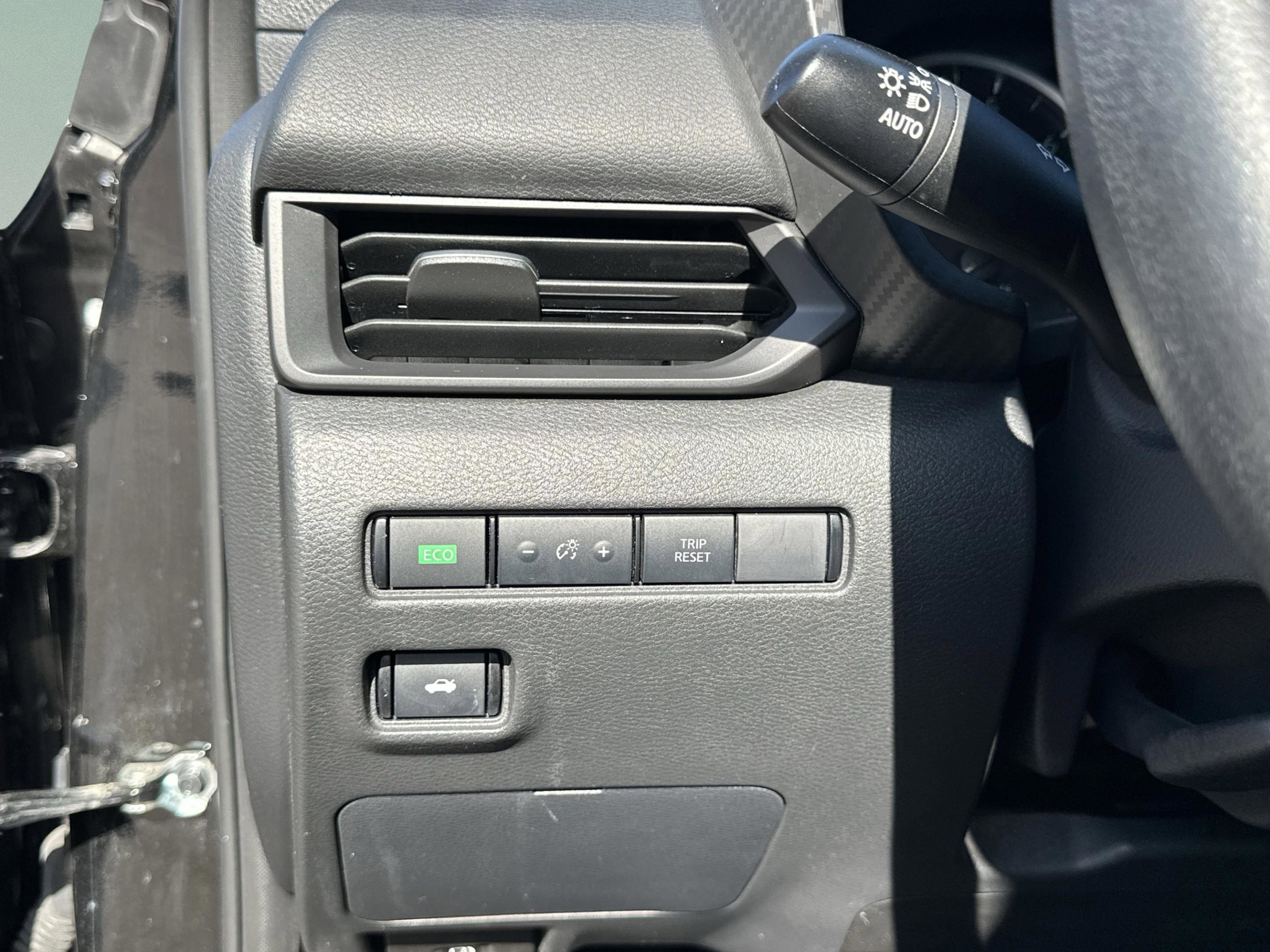 Certified 2025 Nissan Sentra S FWD image 27