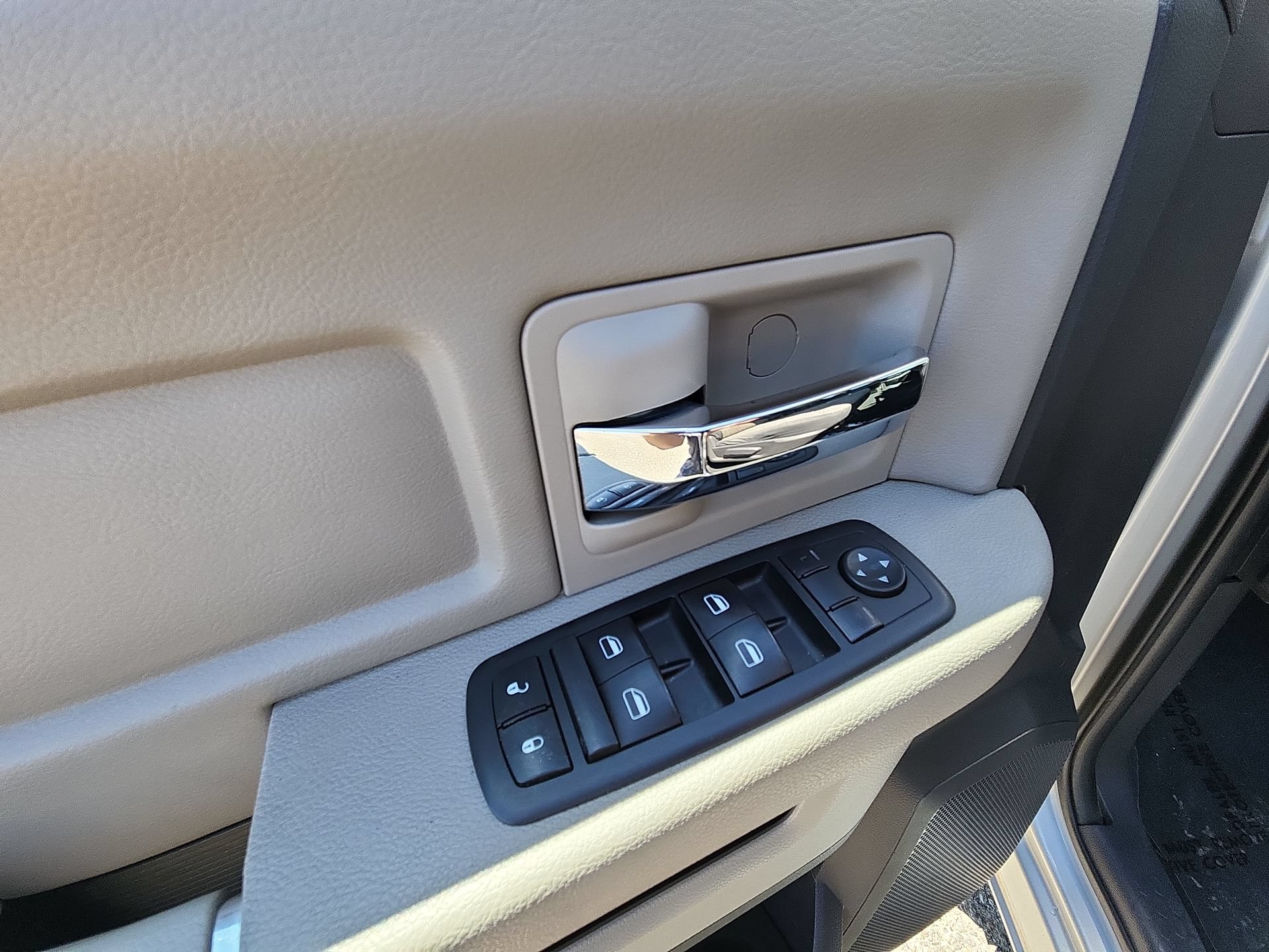 Used 2009 Dodge Ram 1500 Truck SLT AWD/4WD image 15