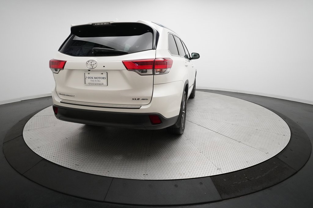 Used 2019 Toyota Highlander XLE image 36