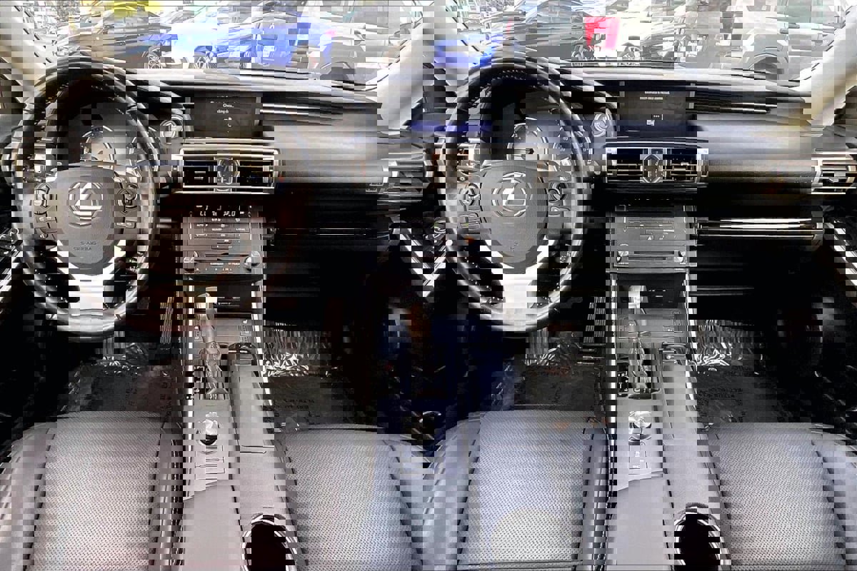 Used 2015 Lexus IS 250 w/ Navigation System Package image 12