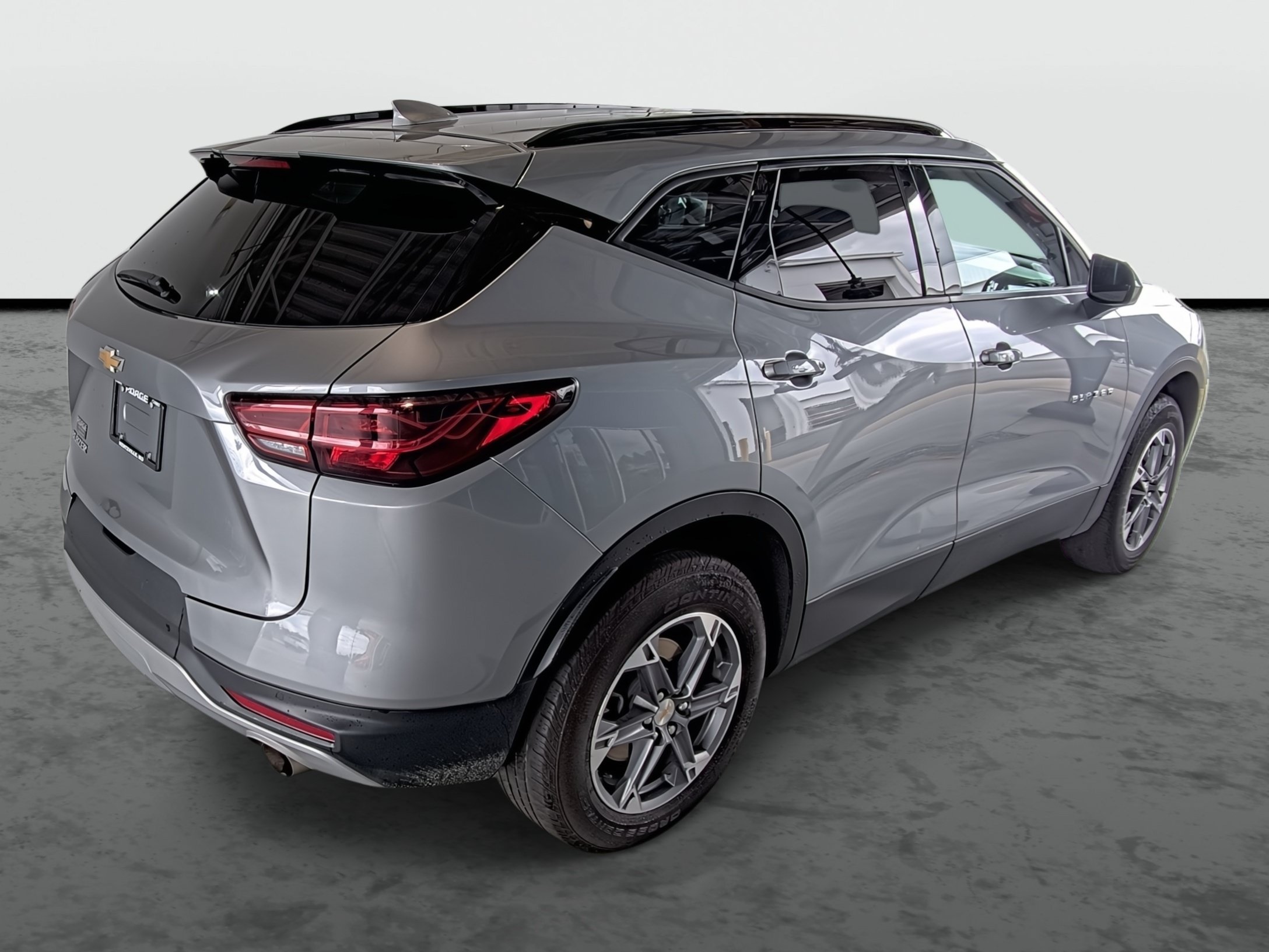 Used 2025 Chevrolet Blazer LT w/ Convenience Package FWD image 14