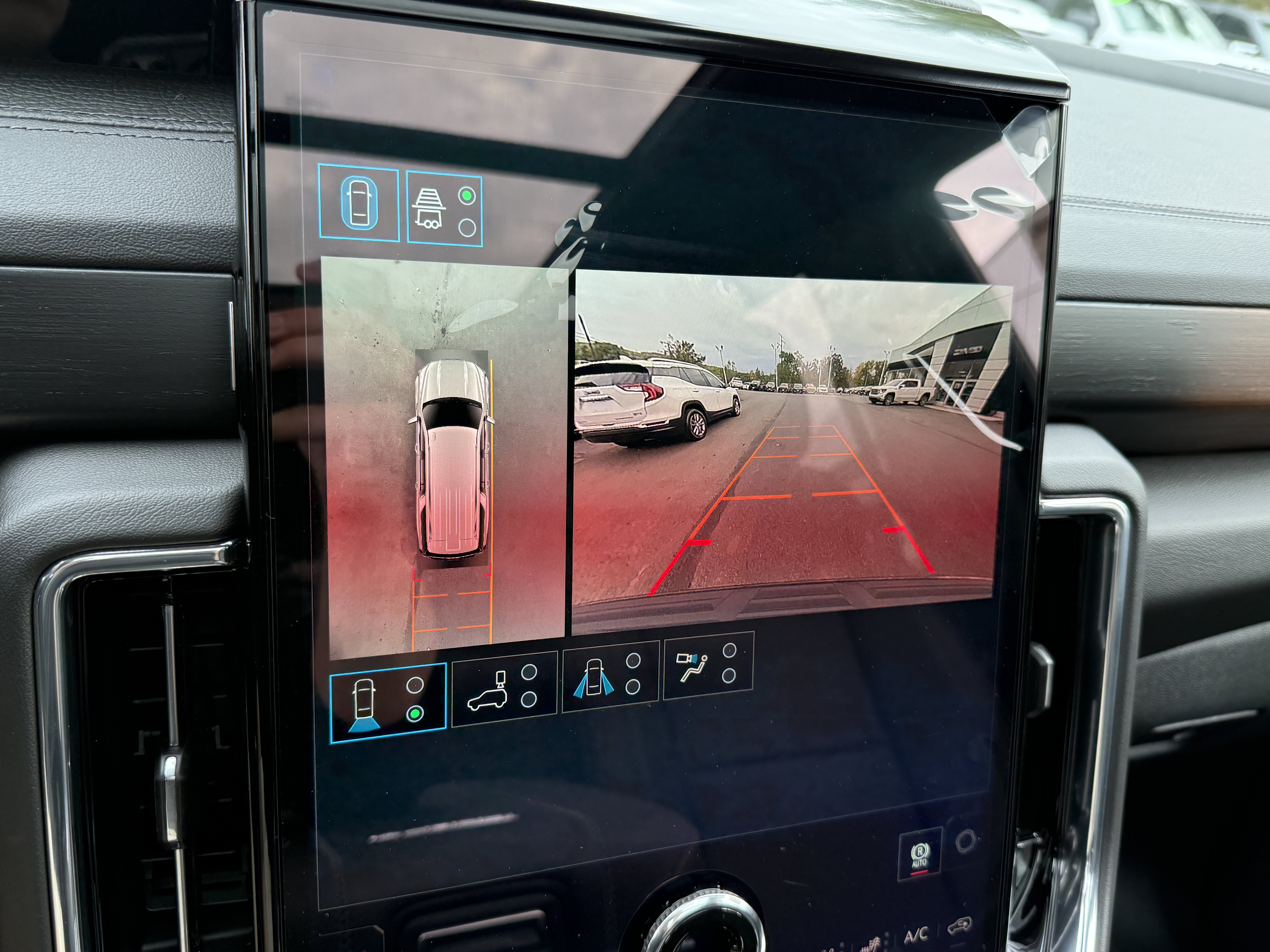 New 2027 GMC Yukon XL Denali AWD/4WD image 42