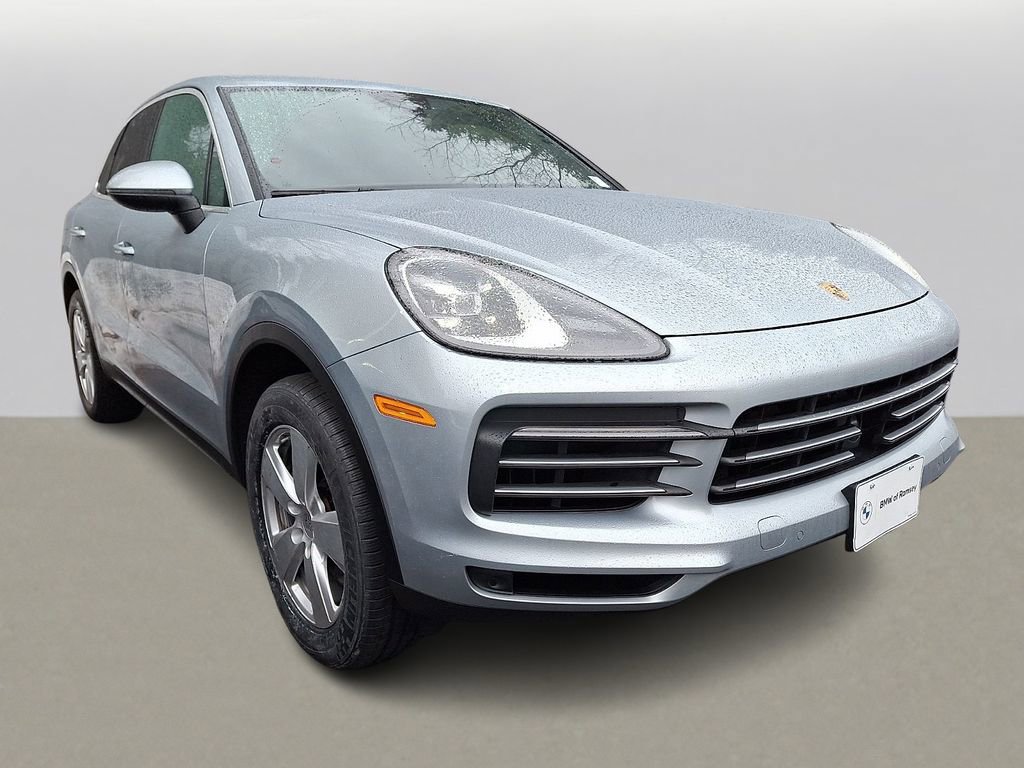 Used 2023 Porsche Cayenne w/ Premium Package image 3