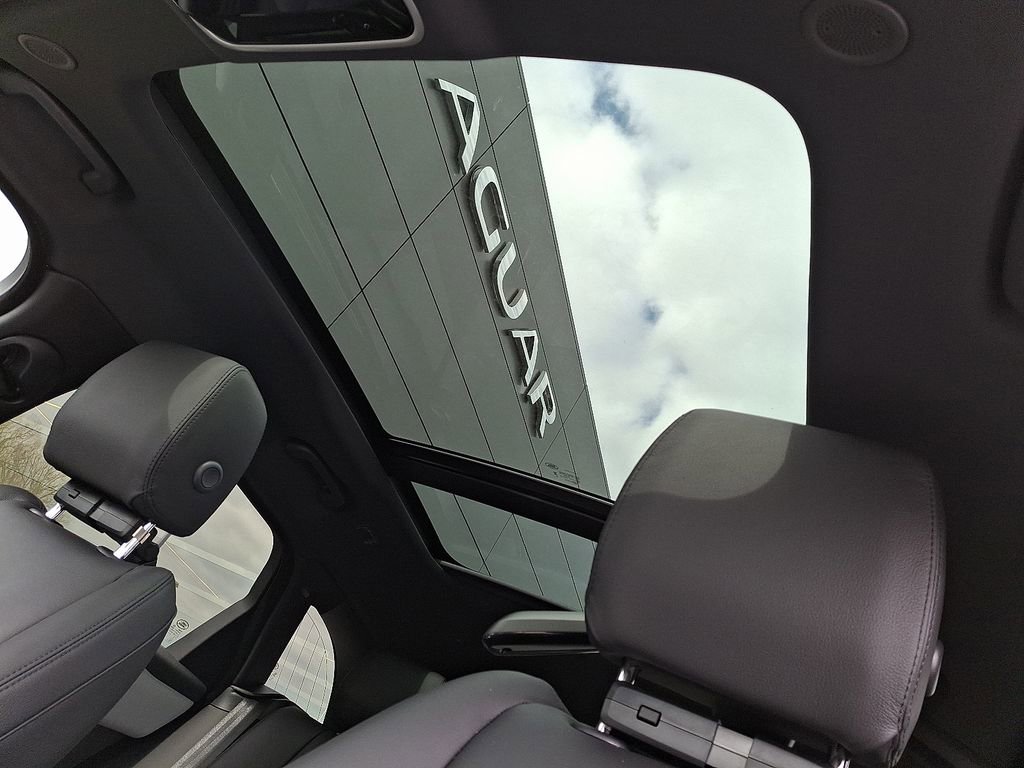 New 2026 Land Rover Range Rover Velar S image 10