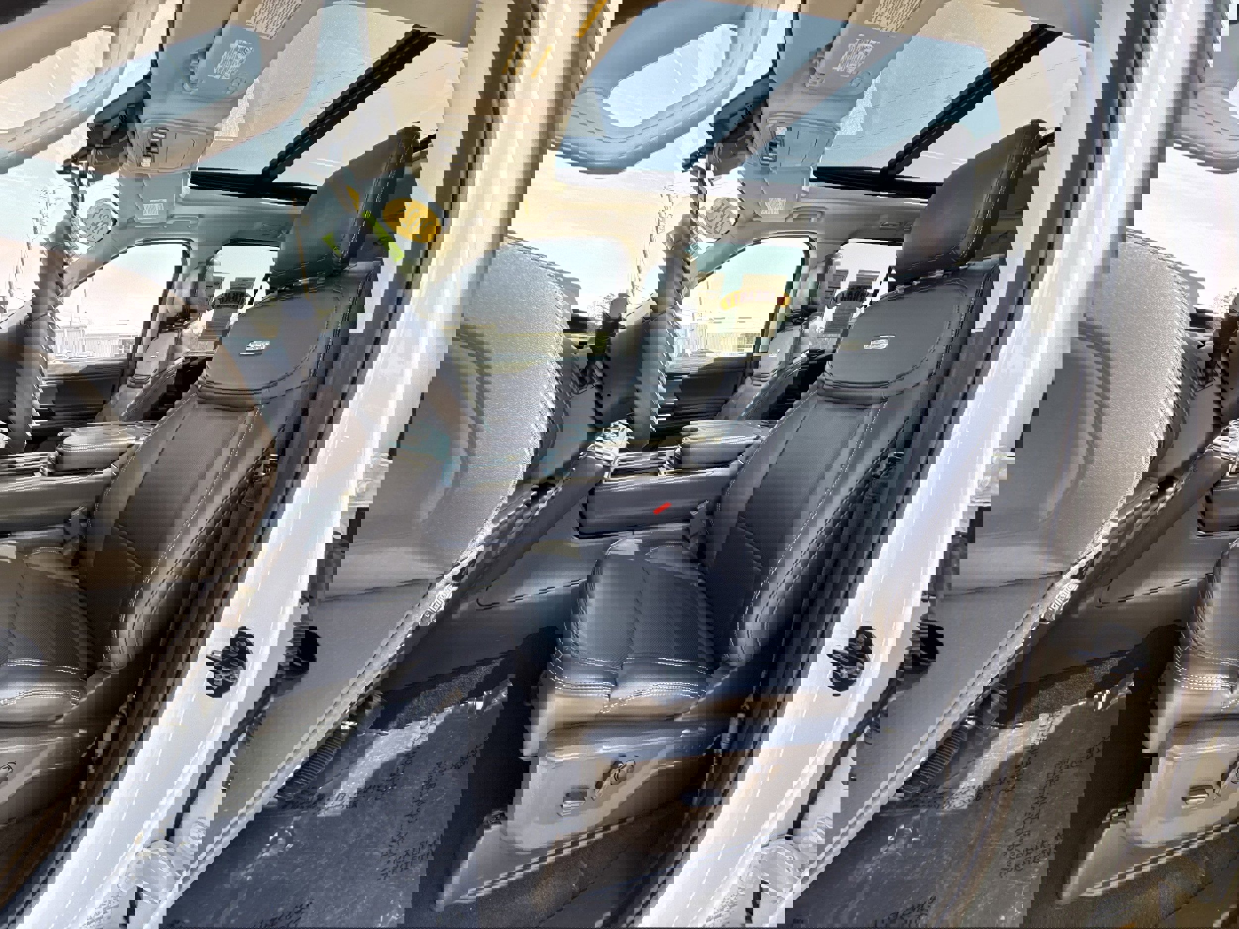 Used 2025 Ford Expedition Max Platinum image 11