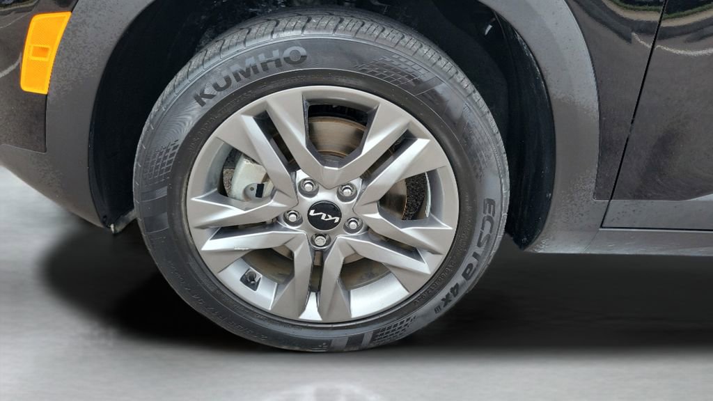 Used 2022 Kia Seltos LX image 18