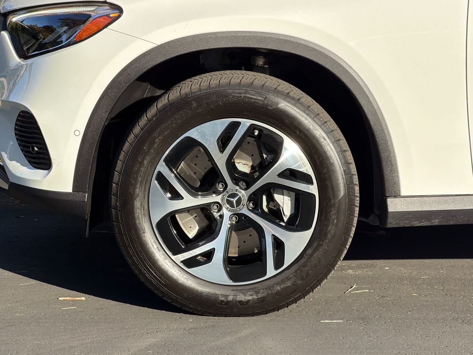 Certified 2025 Mercedes-Benz GLC 350e 4MATIC image 25